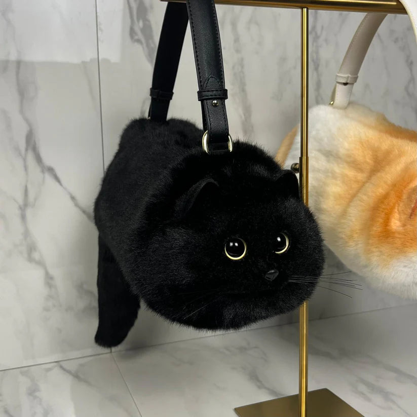Realistic Plush Cat Handbag 🐱🤍