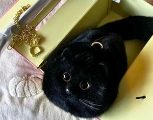 Realistic Plush Cat Handbag 🐱🤍